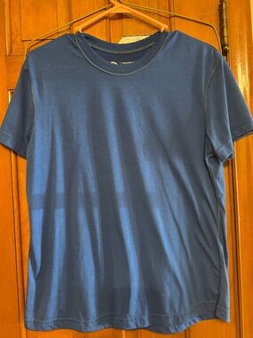 Women's Short Sleeve Crewneck Tee in Blue